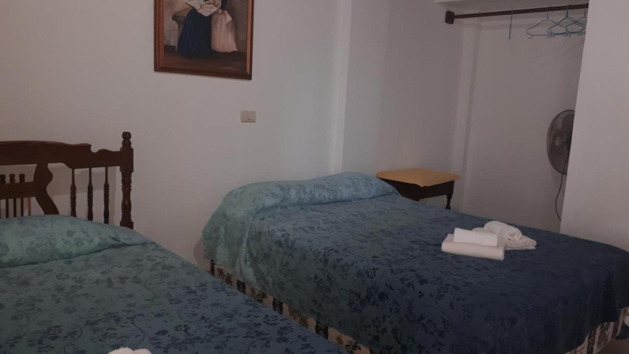באייניטה Hostal Villa Brisa מראה חיצוני תמונה