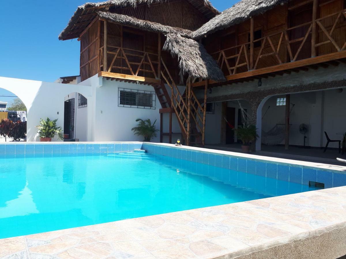 באייניטה Hostal Villa Brisa מראה חיצוני תמונה